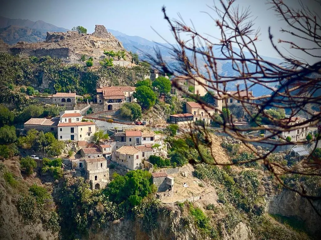 Affittacamere Hotel La Casina Di Venere Savoca